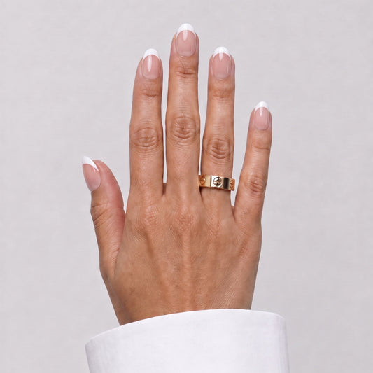 Lashthing press-on nagels Coco French (Short Oval) - hoofdfoto