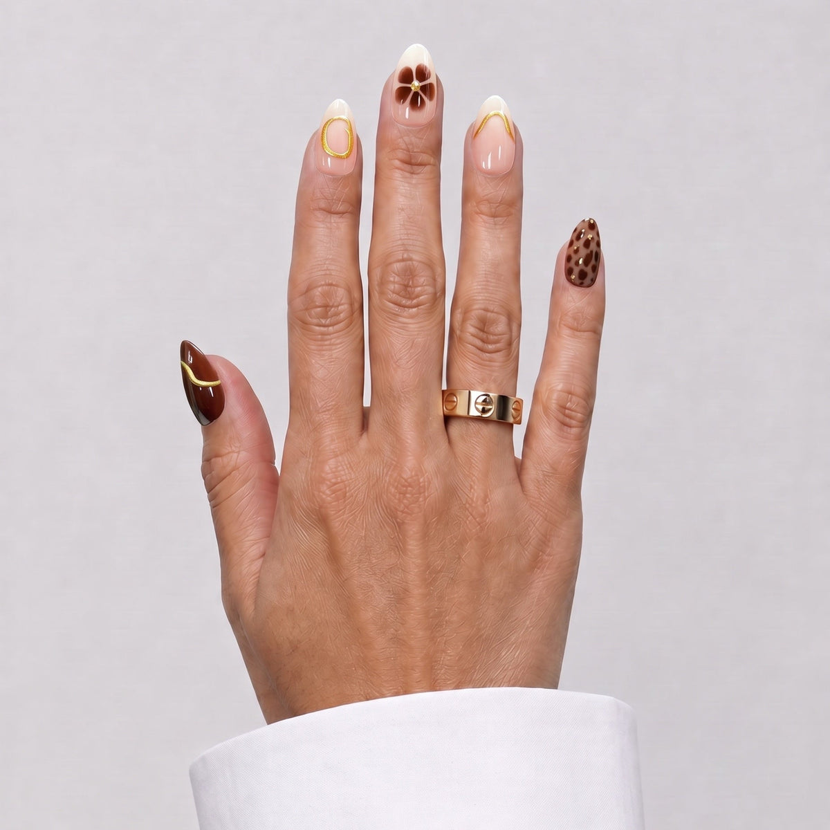 Lashthing press-on nagels Safari Bloom (Short Almond) - hoofdfoto